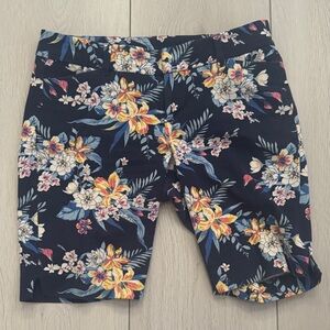 Old Navy Navy Floral Women's Shorts